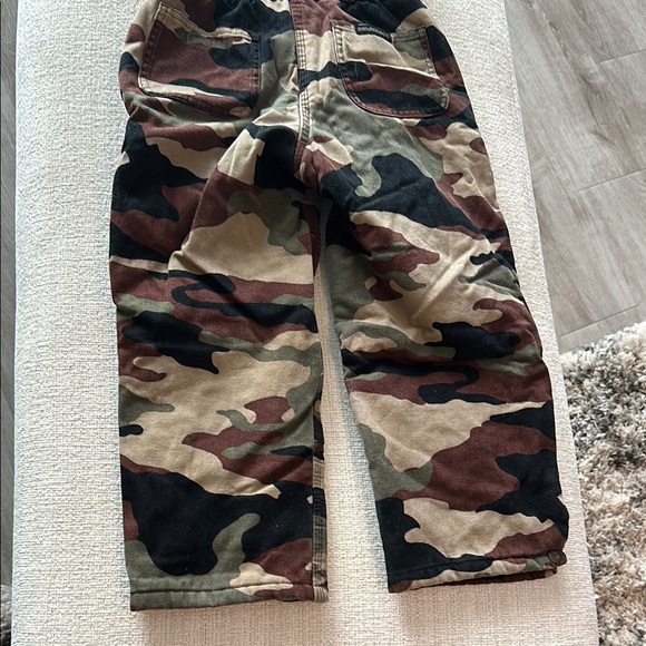 Kids Camouflage One Piece Overalls - Picture 6 of 6
